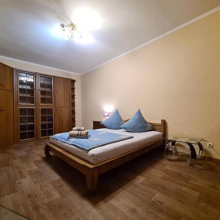 1-Room Luxury Apartment On Sobornyi Avenue 170-V, By Grandhome Zaporizhia 外观 照片