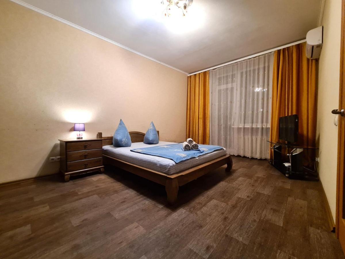 1-Room Luxury Apartment On Sobornyi Avenue 170-V, By Grandhome Zaporizhia 外观 照片
