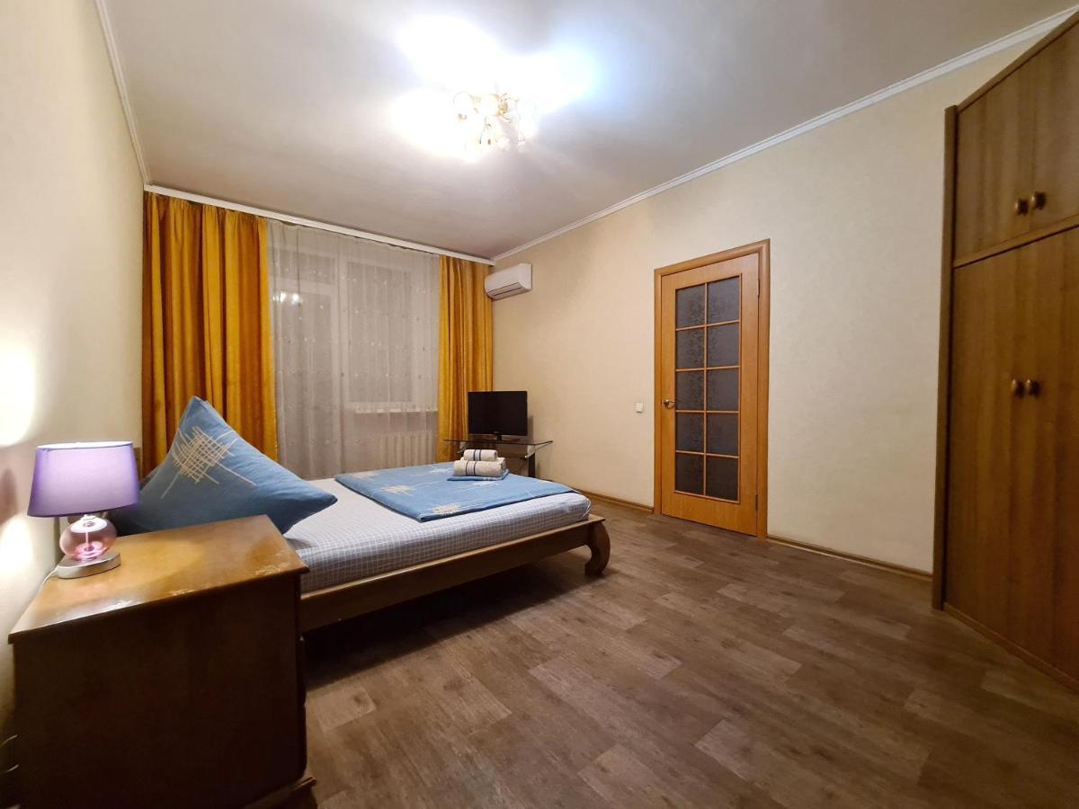 1-Room Luxury Apartment On Sobornyi Avenue 170-V, By Grandhome Zaporizhia 外观 照片