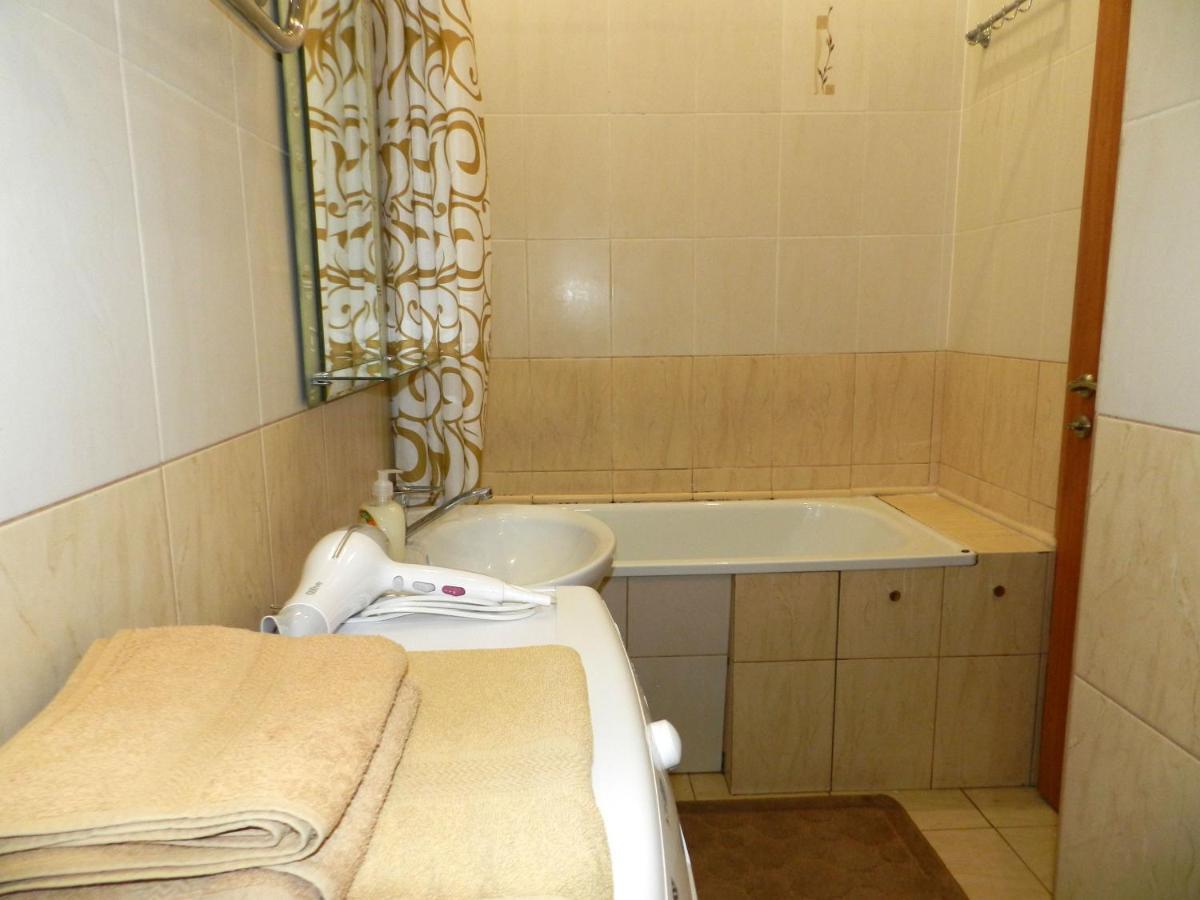 1-Room Luxury Apartment On Sobornyi Avenue 170-V, By Grandhome Zaporizhia 外观 照片